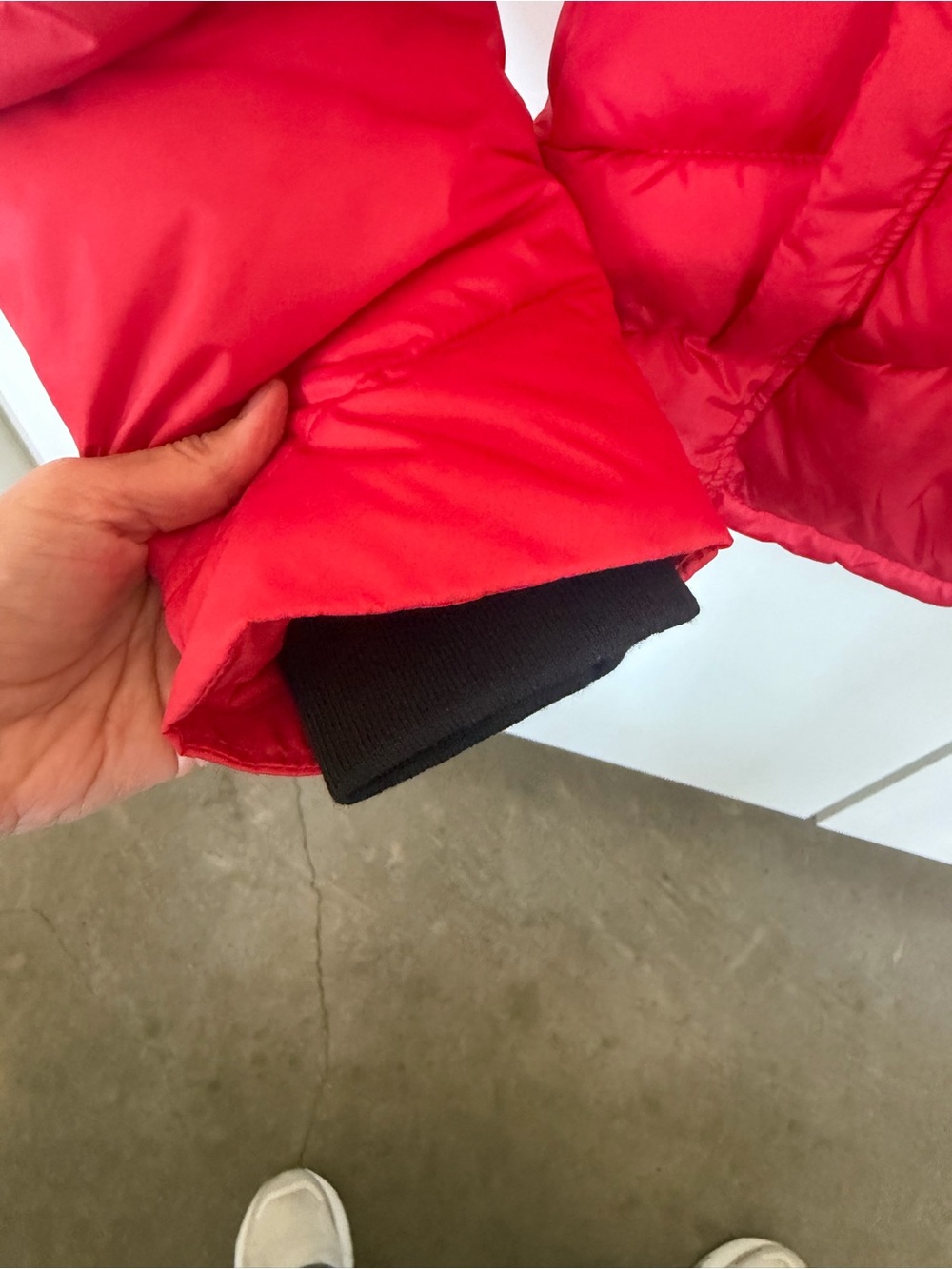 Women's Red Hooded Puffer Jacket - Lightweight Warmth - Picture 10 of 11